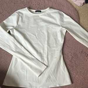 Naked wardrobe contouring white rib long sleeve top